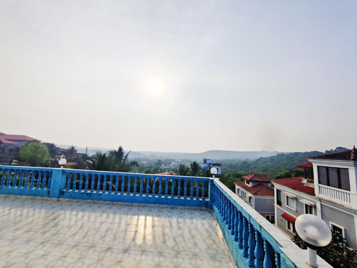 Amazing Hilltop 4 Bhk Villa With Private Pool Near Кандолим Экстерьер фото